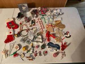lot 110 image: Lot of Christmas Ornaments #2