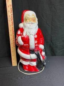 lot 119 image: 12 1968 Empire Blow Mold Santa