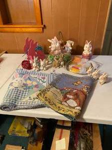 lot 127 image: Lot of Easter Assortment Rabbits #1