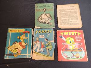 lot 33 image: lot of kids style book  comics