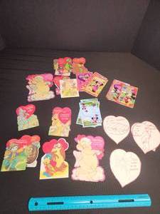 lot 27 image: Valentine cards lot