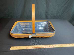 lot 140 image: Longaberger Basket with Liner