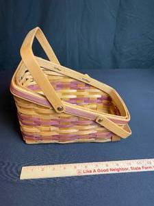 lot 147 image: Tapered Basket