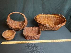 lot 151 image: Lot of Baskets 1
