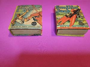 lot 55 image: 2 little books Tailspin Tommy and Smilin Jack 19 30s