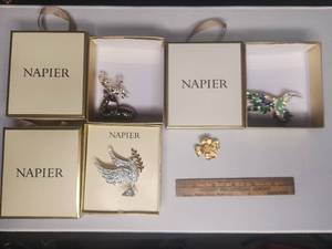 lot 23 image: Napier pins  brooches