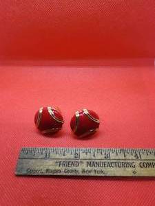 lot 45 image: Vintage Daria Clip on earrings gold tone and red