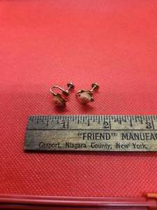lot 51 image: 120 12k Gold Filled clip on  wind on vintage earrings