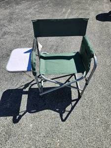 lot 115 image: Foldable sports chair with tray