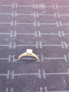 lot 5 image: 725 14K Gold Ring