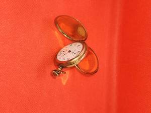 lot 72 image: Hampton Dueber Watch Old