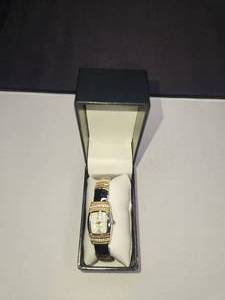lot 83 image: Vavani bracelet watch in box