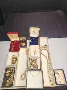 lot 92 image: Assorted Gold Tone Costume Jewelry