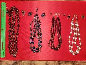 lot 98 image: Lot of 4 necklaces and matching clip on earrings