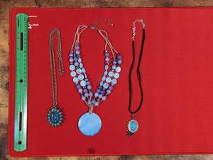 lot 153 image: lot of 3 blue style necklaces