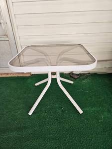 lot 131 image: small glass table