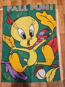 lot 171 image: Large flag dcor Tweety outdoors