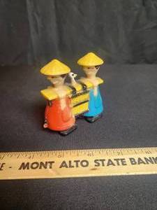 lot 3 image: Marx Toy Chinese men Caring duck ramp walker toy