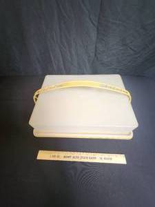 lot 18 image: Rectangle Cake Carrier Tupperware