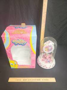 lot 9 image: Tweety Porcelain Anniversary Clock with box
