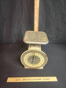 lot 21 image: Vintage Hanson Scale
