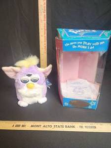 lot 34 image: Vintage Limited Edition Furby with box 1998 Tiger Electronics