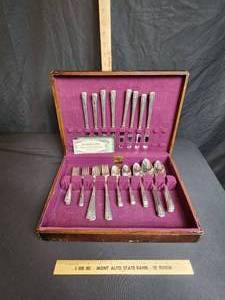 lot 38 image: W. M. Rodgers silver-plate set with box