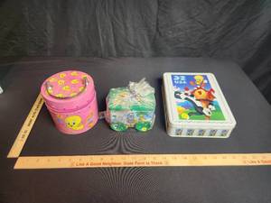 lot 57 image: lot of 3 Tweety Tins