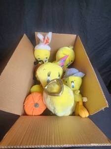 lot 87 image: Tweety Plush lot 2