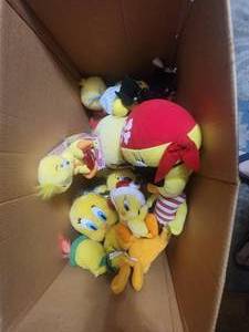 lot 88 image: Tweety Plush lot 3