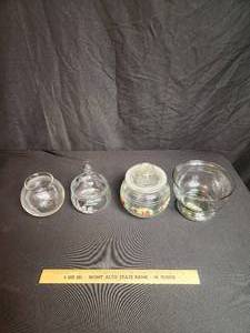 lot 122 image: Lot of 4 Bowls  Dishes