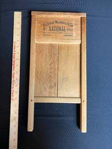 lot 3 image: Old Wash Board
