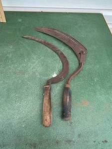 lot 50 image: 2 Sickles