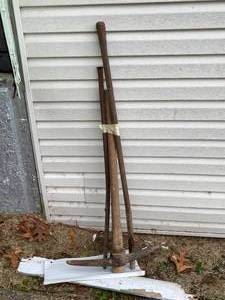 lot 64 image: Pick and 2 Digging Irons