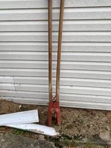 lot 65 image: Post Hole Digger