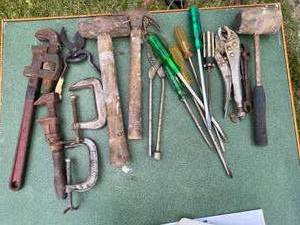 lot 73 image: Lot of Tools Assortment
