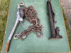 lot 79 image: Come Along, Tow Chain, Bumper Jack