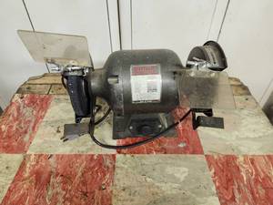 lot 94 image: Bench Grinder (Working)