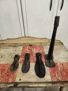 lot 111 image: Sears and Roebuck Shoe Repair Stand