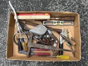 lot 114 image: Lot of Assorted Tools 1