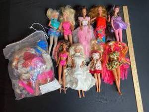 lot 21 image: Lot of Mattel Dolls and Accessories