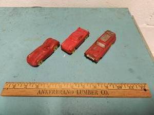 lot 12 image: 3 Vintage Rubber Cars Auburn Manufacturing