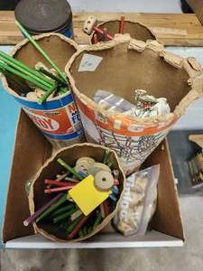 lot 10 image: Tinker Toys