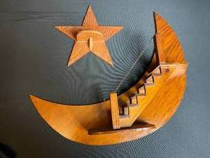 lot 45 image: Vintage Wall Decor
