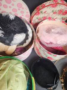 lot 37 image: Vintage Hats and Hat Boxes