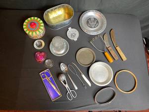 lot 110 image: Lot of Miscellaneous Items 3