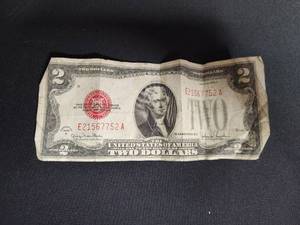 lot 7A image: 1928 $2 Two dollar Bill Red Seal