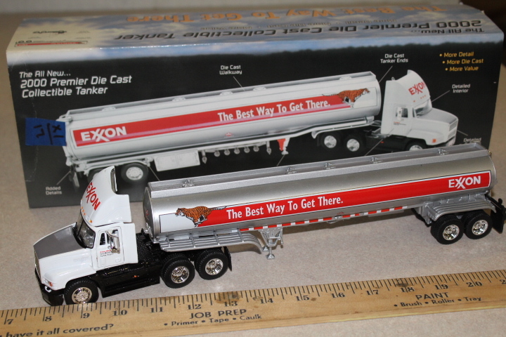 lot 17 image: 2000 Exxon Premier Die Cast Collectible Tanker - NIB