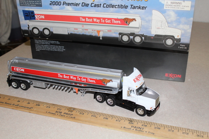 lot 18 image: 2000 Exxon Premier Die Cast Collectible Tanker - NIB