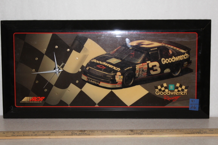 lot 26 image: Clock - #3 Goodwrench Racing